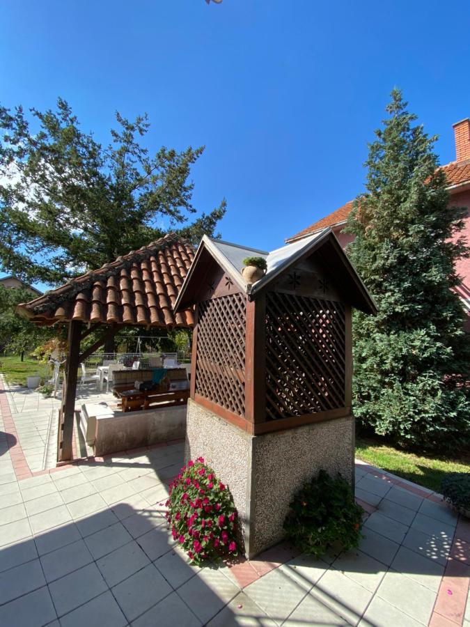 Maslina Rooms Smederevo Exterior foto