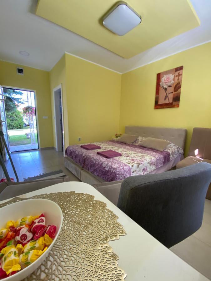 Maslina Rooms Smederevo Exterior foto