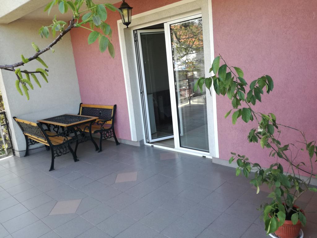 Maslina Rooms Smederevo Exterior foto